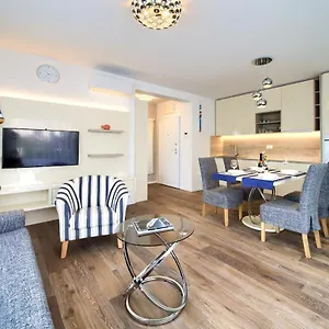 Lungomare Apartman